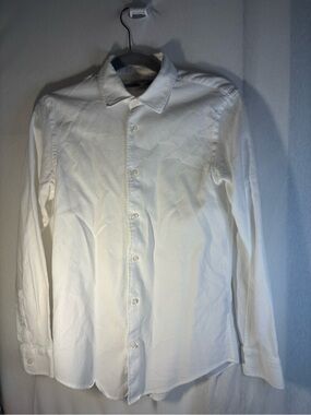 Zara Men's White Button-Down Shirt - Slim Fit size M